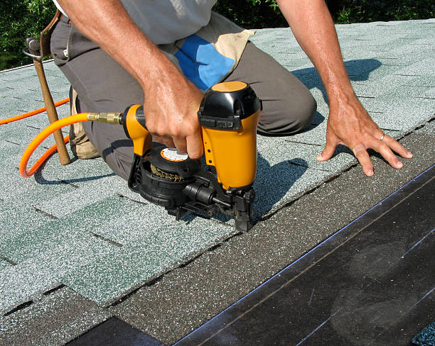 Best Residential Roofing Contractor  in St Martinville, LA